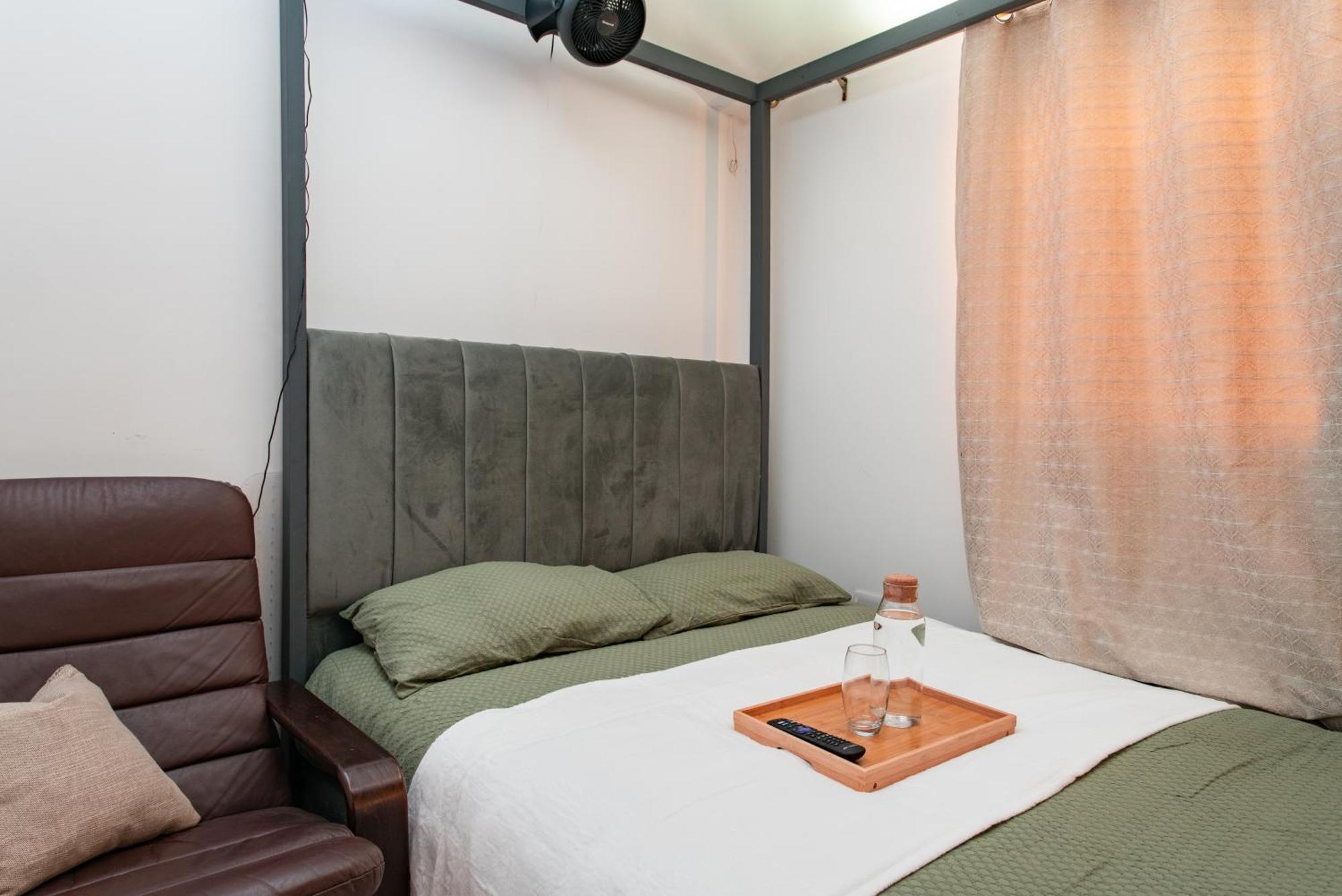 Modern 2Bed Pad W/ Hot Tub Villa Barking  Eksteriør billede