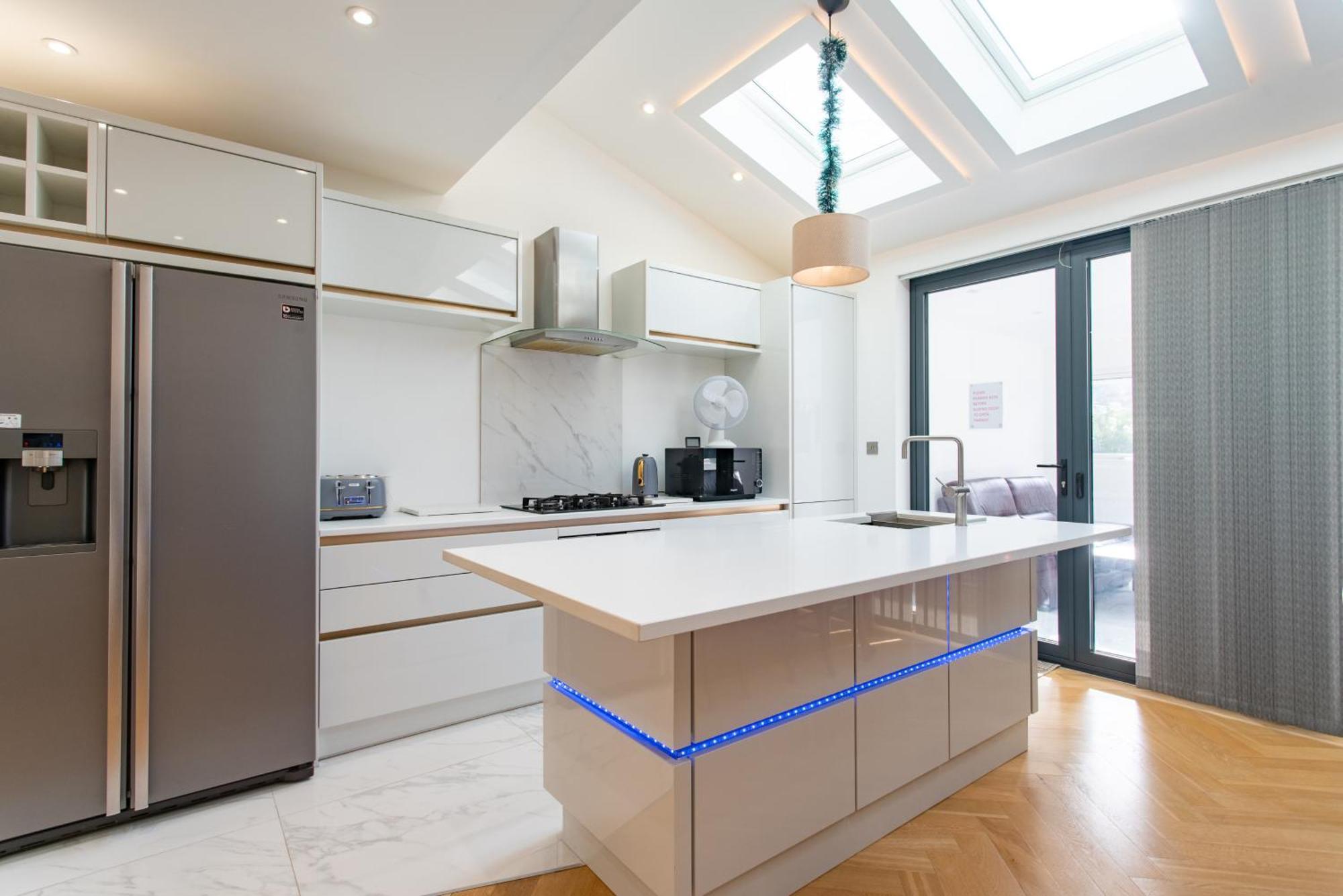 Modern 2Bed Pad W/ Hot Tub Villa Barking  Eksteriør billede